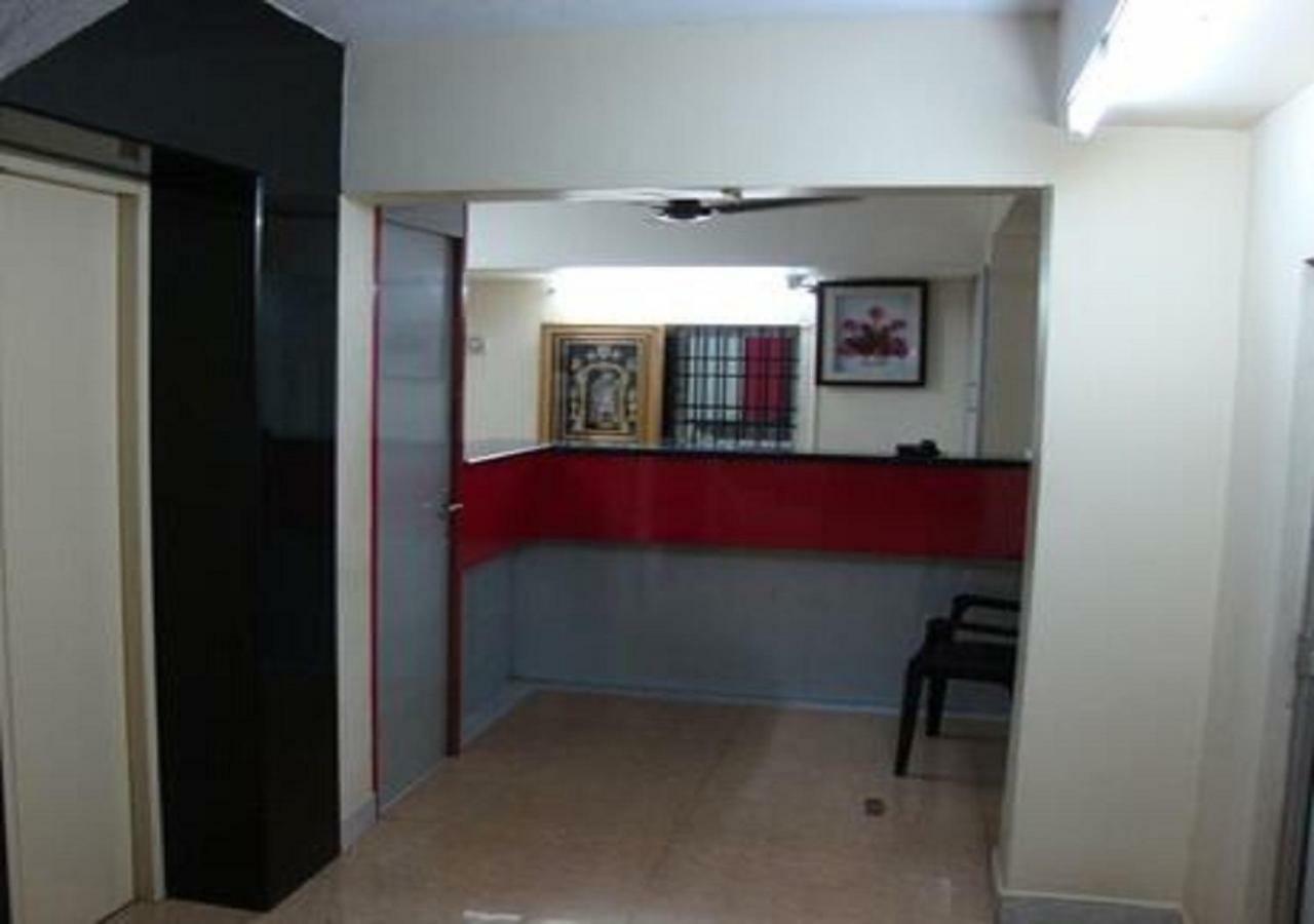 Mithran Residency Hotell Chennai Exteriör bild