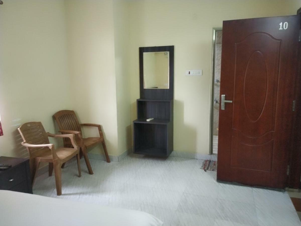 Mithran Residency Hotell Chennai Exteriör bild