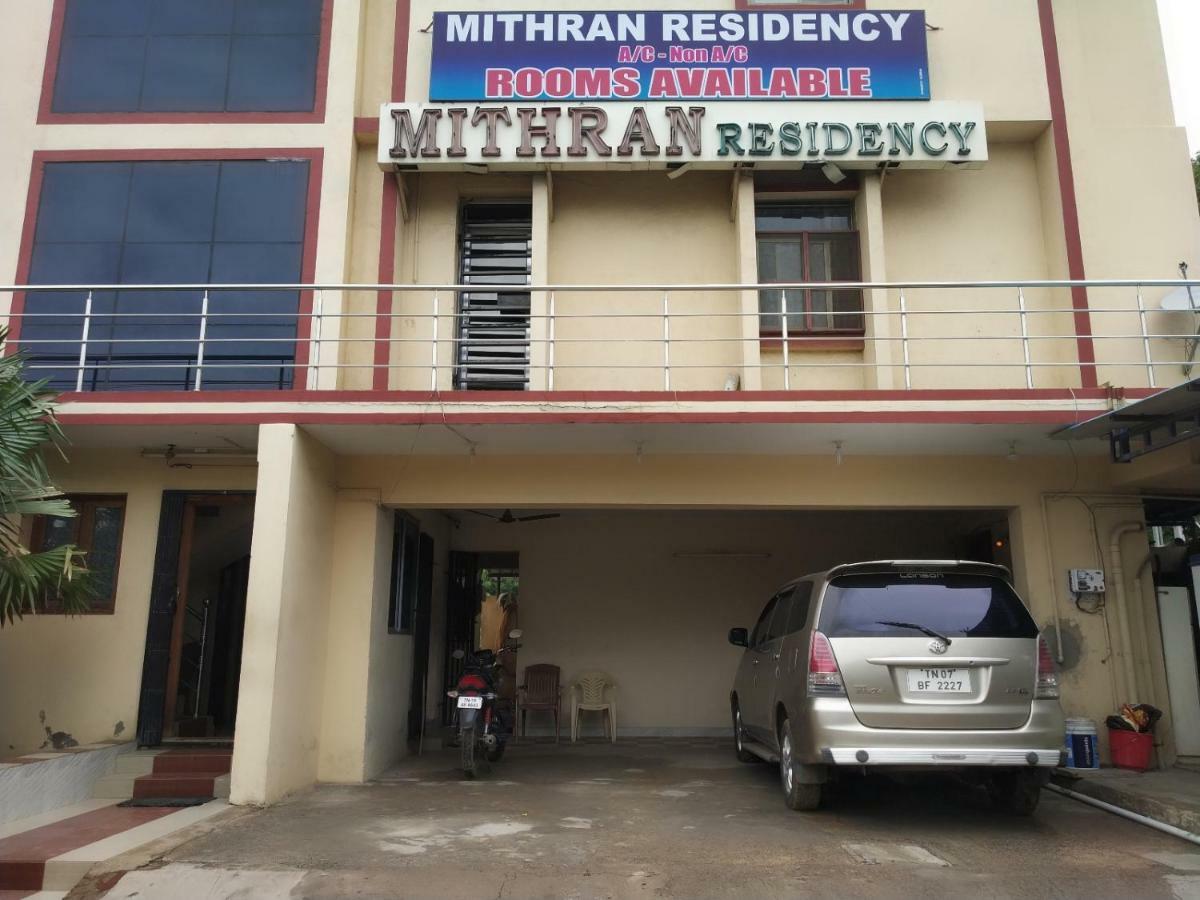 Mithran Residency Hotell Chennai Exteriör bild